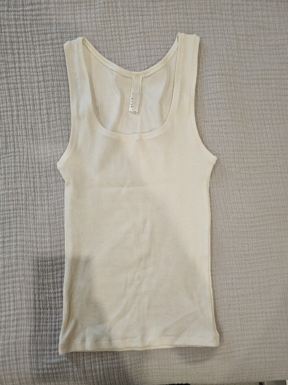 Skims Ribbed Scoop-Neck Tank in Off-White